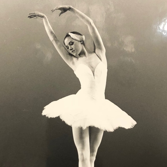 Meet Your Posher - Melissa - Picture 2 of 5